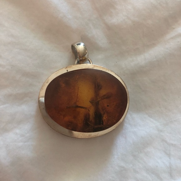 Pendant (amber and sterling silver) - Picture 1 of 4